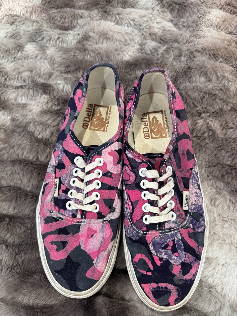 Vans Della Women’s Pink & Black Floral Canvas Lace-Up Sneakers